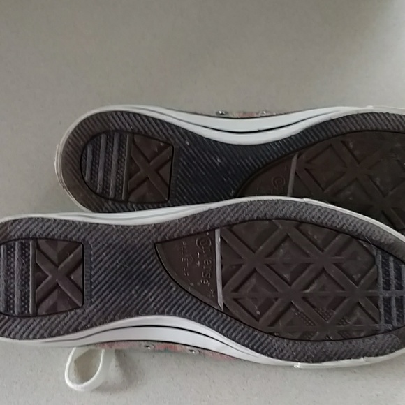 Converse - Picture 4 of 4